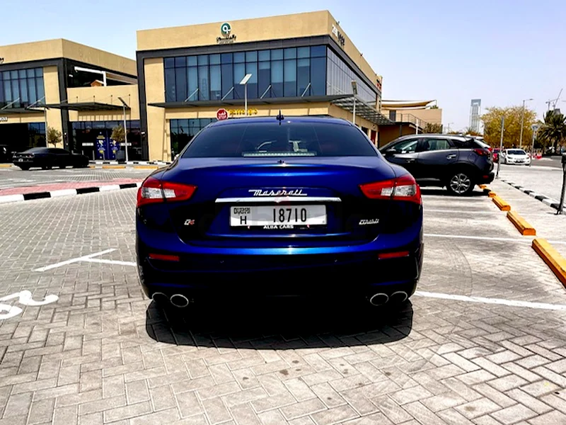 مازيراتي غيرهلي S Q4 3.0 لتر (410 حصان)63699026255618112