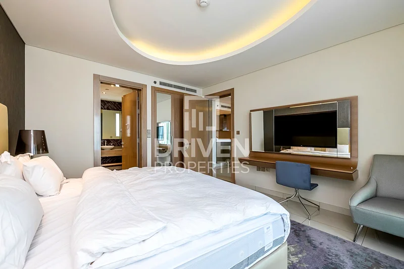 Exquisite Unit | Desirable Location | Vacant63795743347970114
