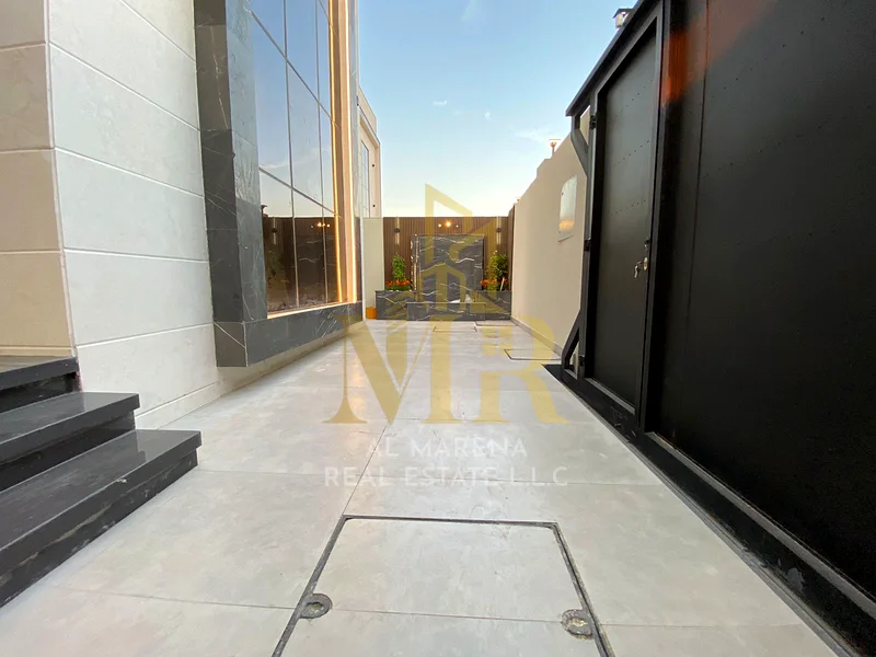 Receive your villa ready for occupancy, including registration and ownership fees - very spacious interior divisions and hotel finishes.63911197531779113
