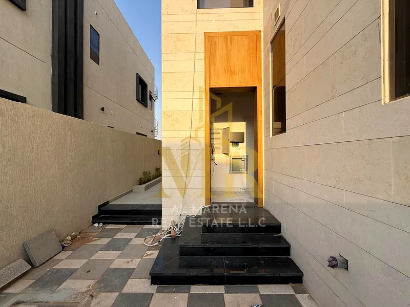 Villa for sale, fully finished, directly from the owner, with a price including registration fees, negotiable, 25-year warranty on insulation, no down63913782018434114