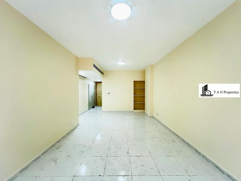 Spacious 2BHK Apartment | With Balcony | Prime Location63767363637633111