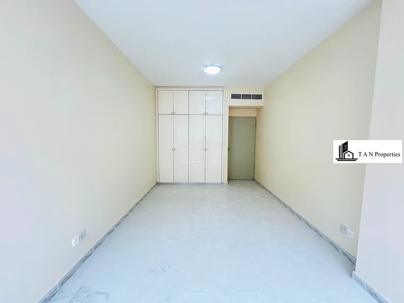Spacious 2BHK Apartment | With Balcony | Prime Location63767363637633114