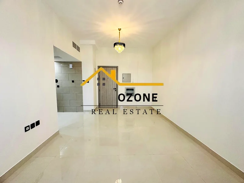 Brand new | luxurious interior | Separate kitchen | huge space free parking | near to airport | Masteroom63706317066627111