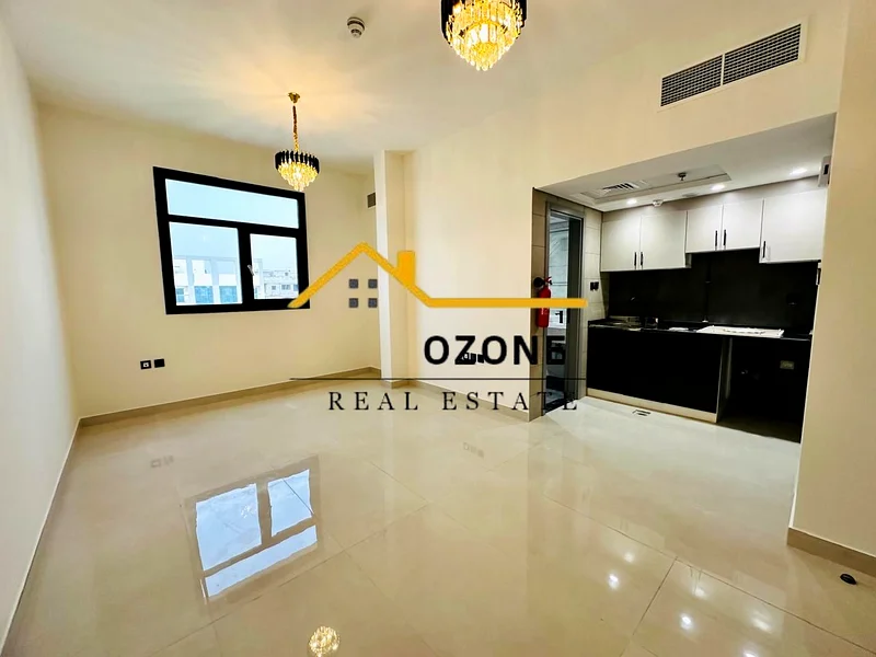 Brand new | luxurious interior | Separate kitchen | huge space free parking | near to airport | Masteroom63706317066627110