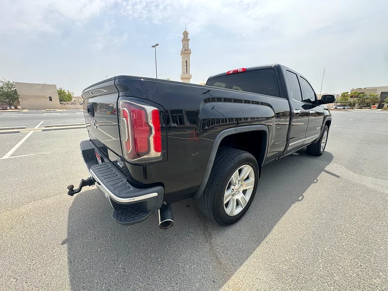 Very Clean Full Option Well Maintained GMC Sierra Z71 1500SLT GCC63699028230018113