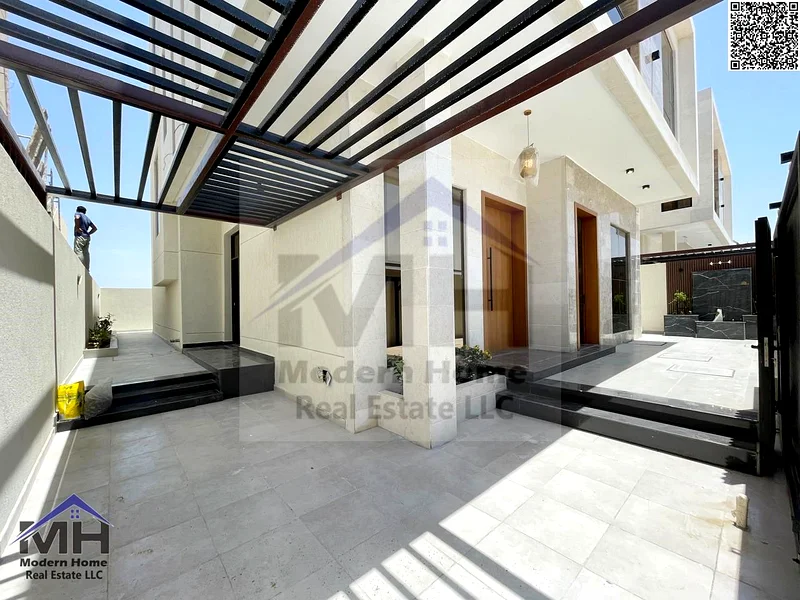 At a price that includes fees own a villa with roof 7 room in Ajman first resident, freehold Central AC Close to the Chinese market and Sheikh’s rest63884771538689112