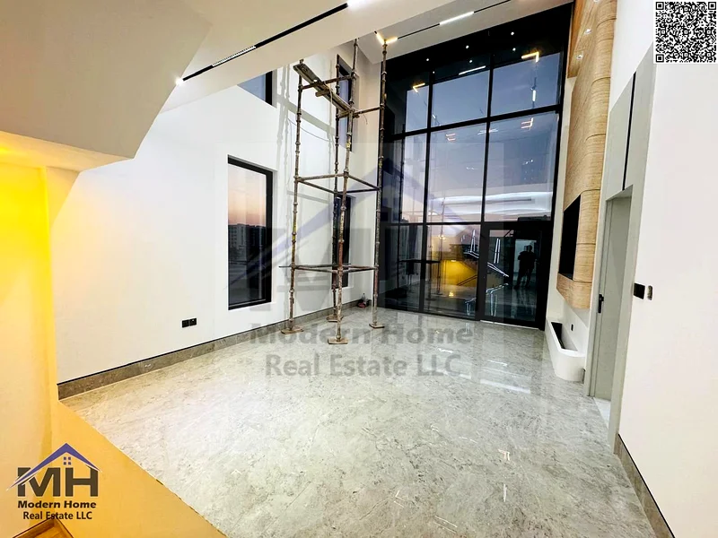 At a price that includes fees, electricity, central AC, own a villa with a roof and a pool, ready for occupancy in Ajman. first resident, freehold63884771528706112