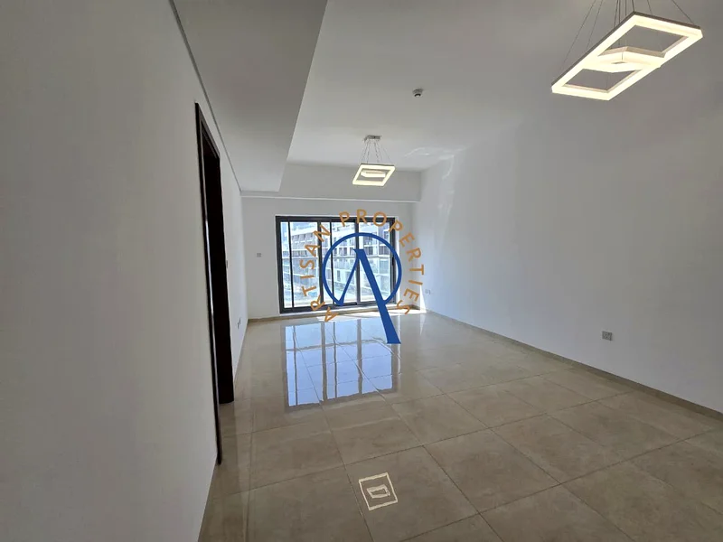 Bright & Spacious | Hassle-Free Move-In | Prime Spot63778556355841111