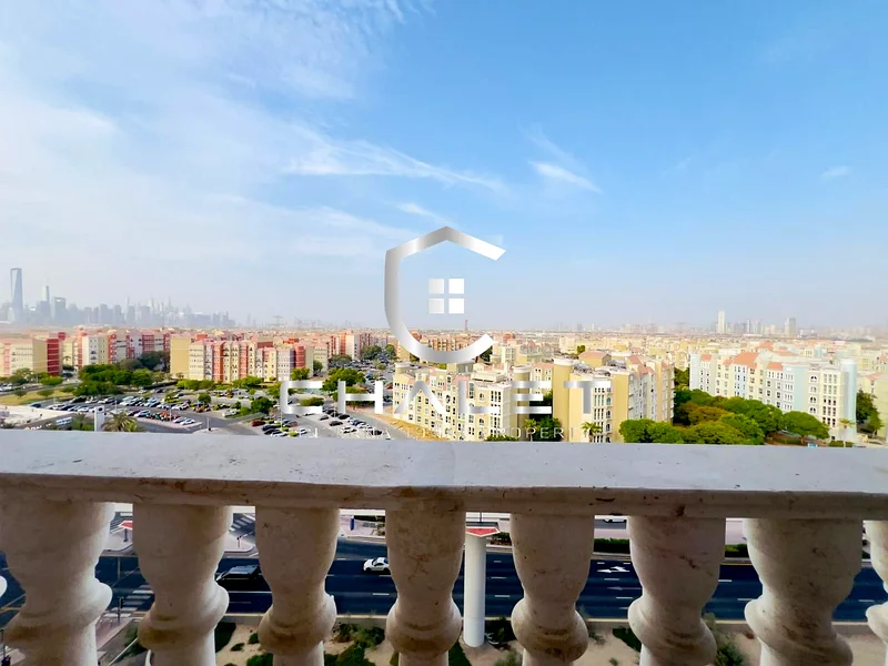 غرفة خادمة | تخطيط واسع | بالقرب من المترو | شاغرة63763098221698114