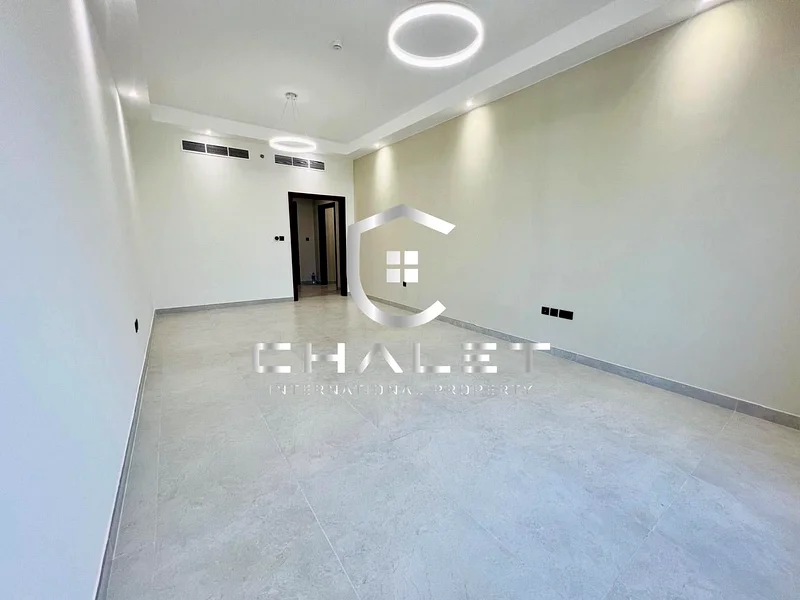 غرفة خادمة | تخطيط واسع | بالقرب من المترو | شاغرة63763098221698110
