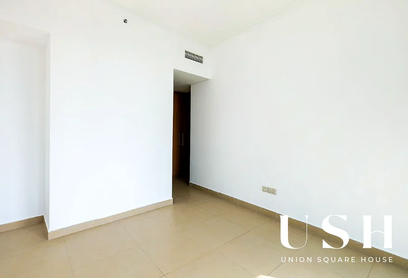 قريب من المترو | إطلالة على الأفق الشهيرة ودبي الدولية للتمويل | بائع متحمس63771202904963113