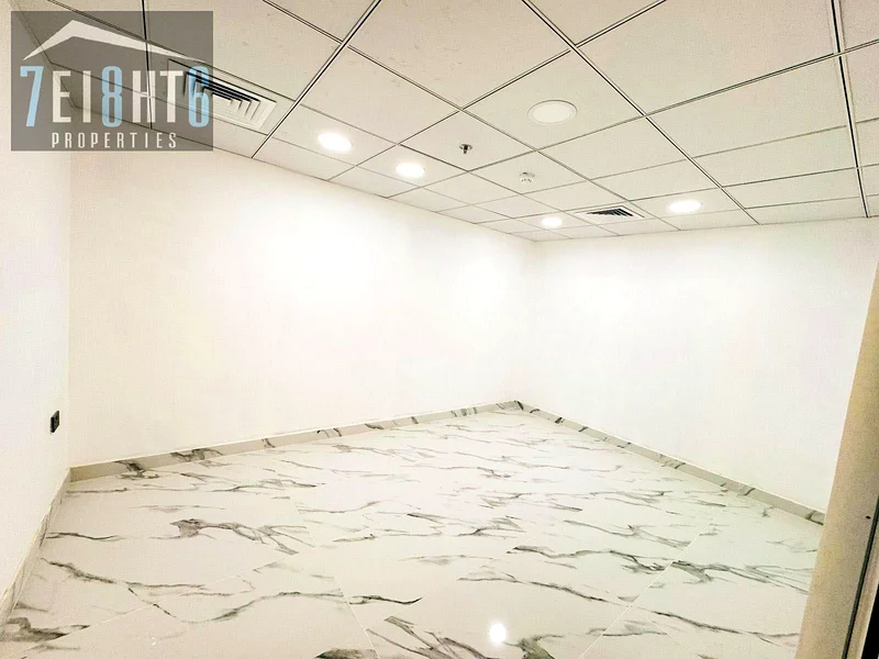 مطابق لفاستو || واسع || سهولة الوصول || مكتب للإيجار في الخليج التجاري63815813389187113