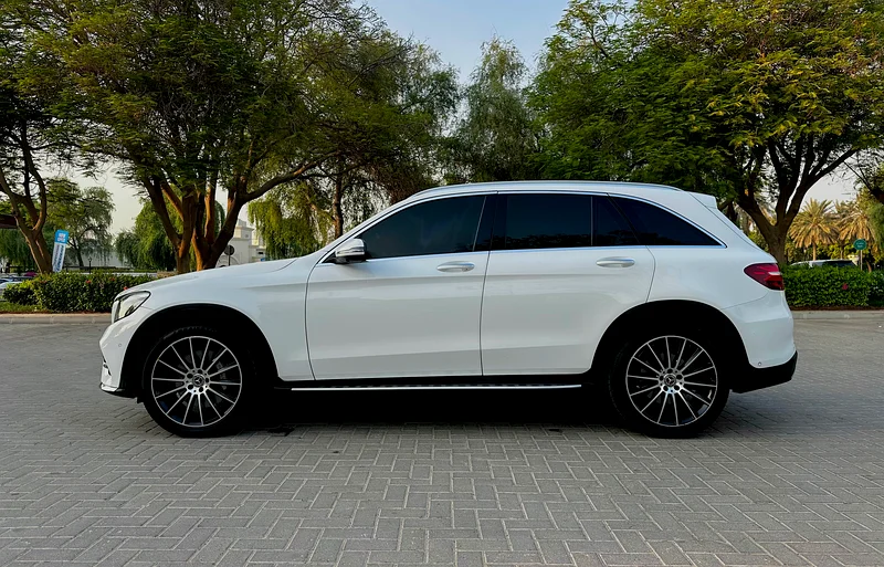 بيع GLC اللطيف الخاص بنا - خيارات كاملة - طلاء أصلي - قادته سيدة - حالة رائعة63700381307522113