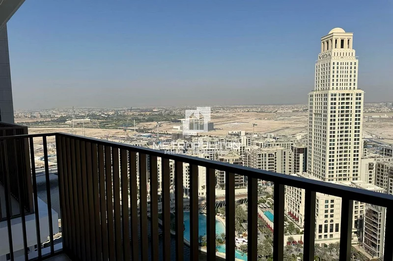 شقة مميزة بإطلالة على القناة والشاطئ | طابق عالٍ64026863281153114