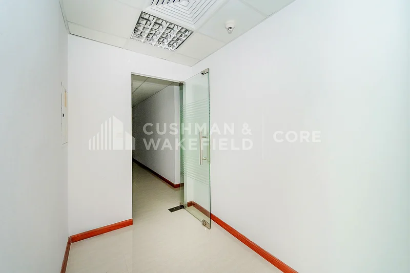 Fitted office with Partitions | Freezone | Vacant63827376822915113