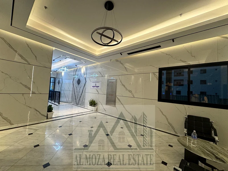 شقة فاخرة جديدة بالكامل بغرفة نوم واحدة وصالة مع حمامين للإيجار بالقرب من مول تشاينا عجمان63713791219075114