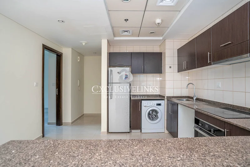 Managed | Marina View | Available 7th October63777132287362114