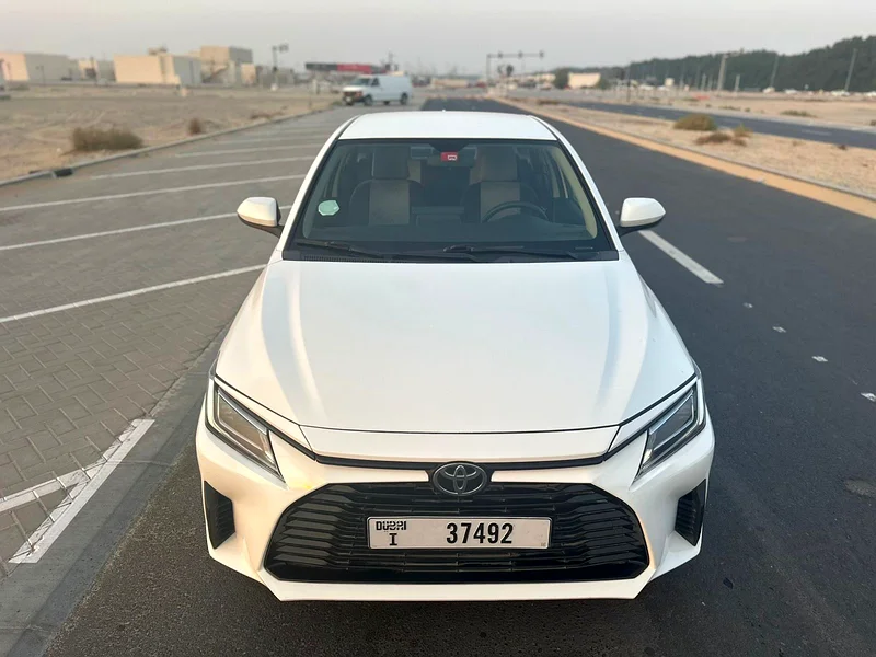 Toyota  YARIS 2023 super clean car63699051345027110