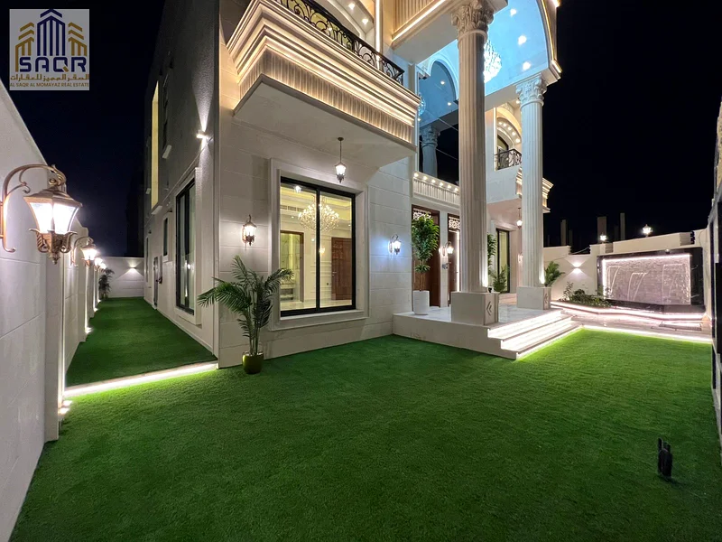 Miniature palace on the corner of two streets / Freehold / Including fees / No service fees63913217882113112