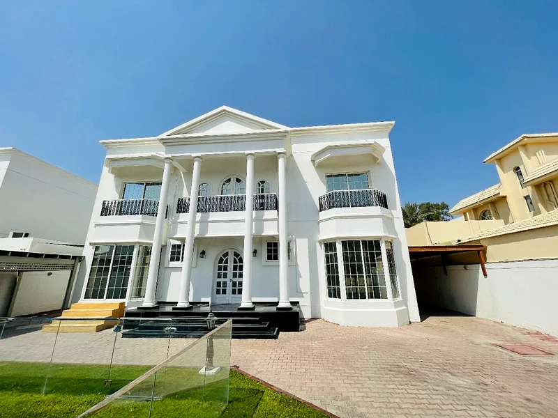 SPACIOUS | 5 BR +M | WITH POOL | MID-OCT63808013272962110