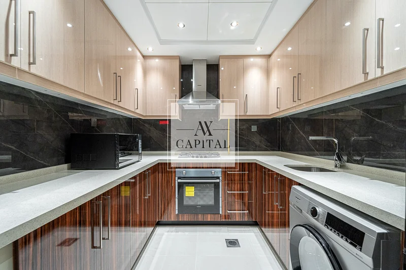Downtown | Elegant | Spacious | Ideal Location63770824645251114