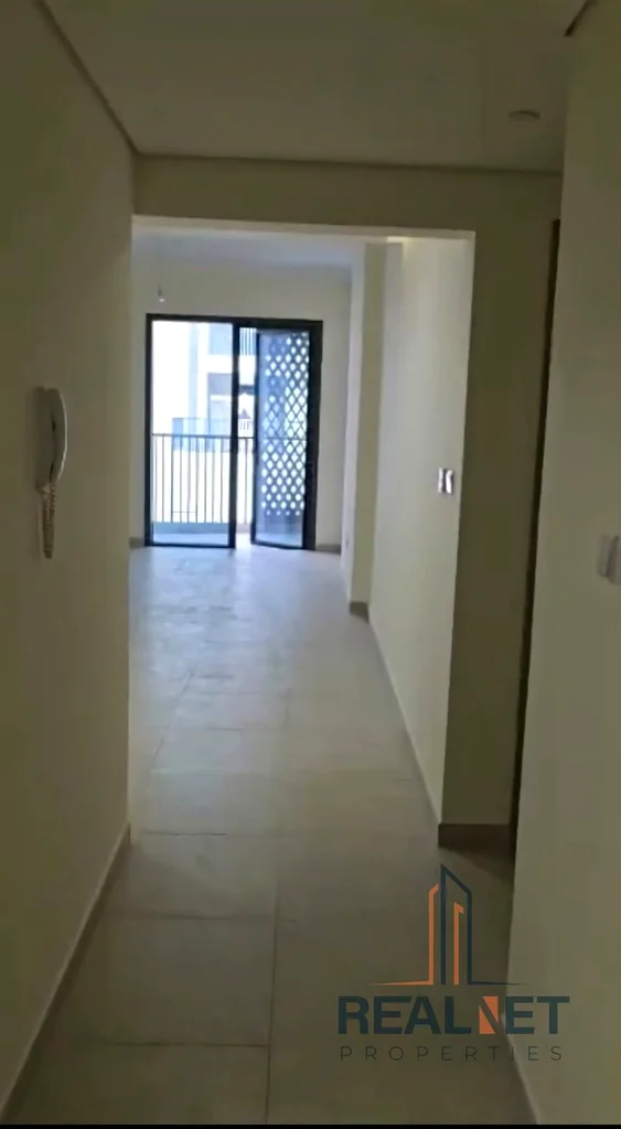 غرف واسعة | تخطيط عصري | موقع متميز63922165833859113