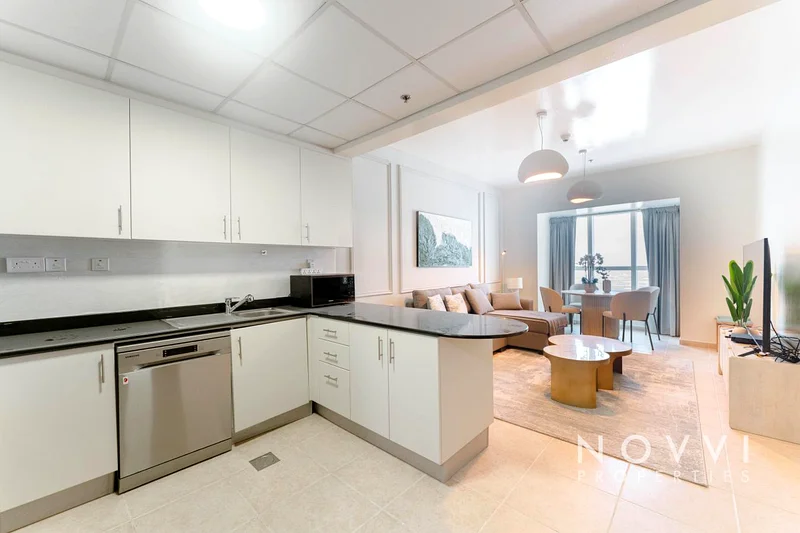 Fully Furnished | Upgraded | Sea View63776831184003111