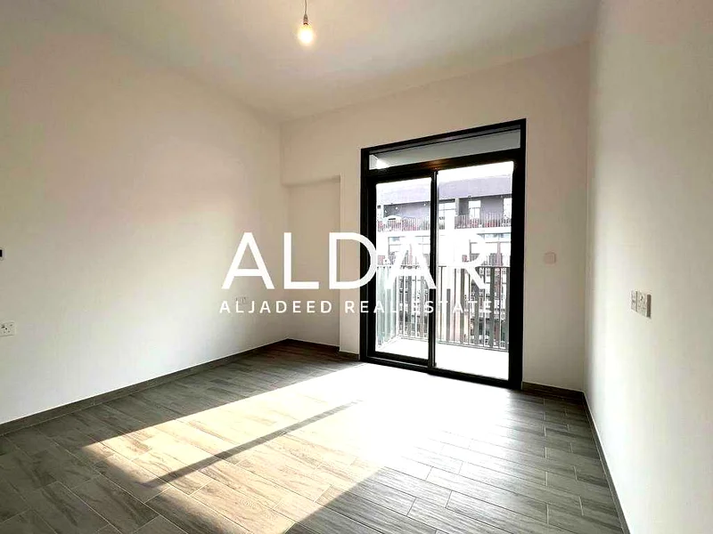 Modern Studio | Quality Finishes | Vacant63789270651649114