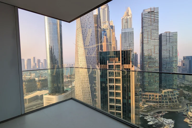 Super luxury | Marina Skyline views | Move in now64039606461443114