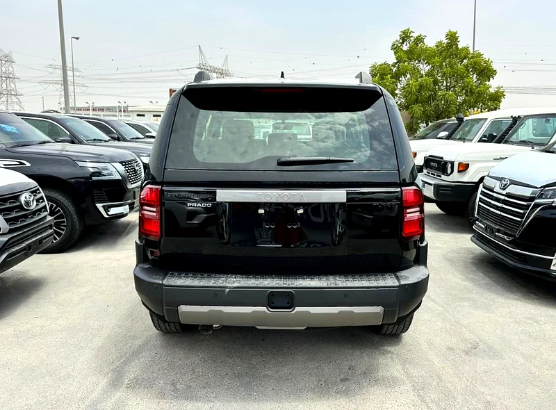 TOYOTA PRADO 2.4L PETROL BLACK 2025 GCC ALL ROUNDER FULL (Export Only)63700381009153113