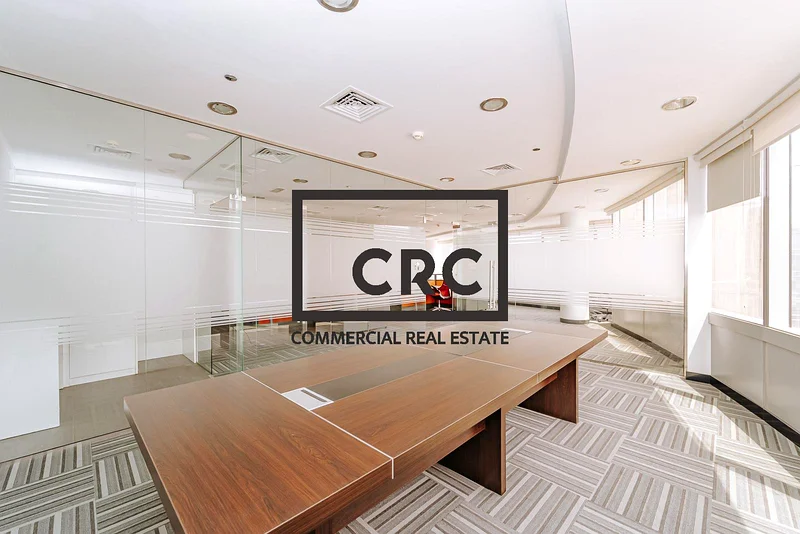 مجهز بالكامل | شاغر | ستة مواقف سيارات | ترخيص DMCC63815241578241113