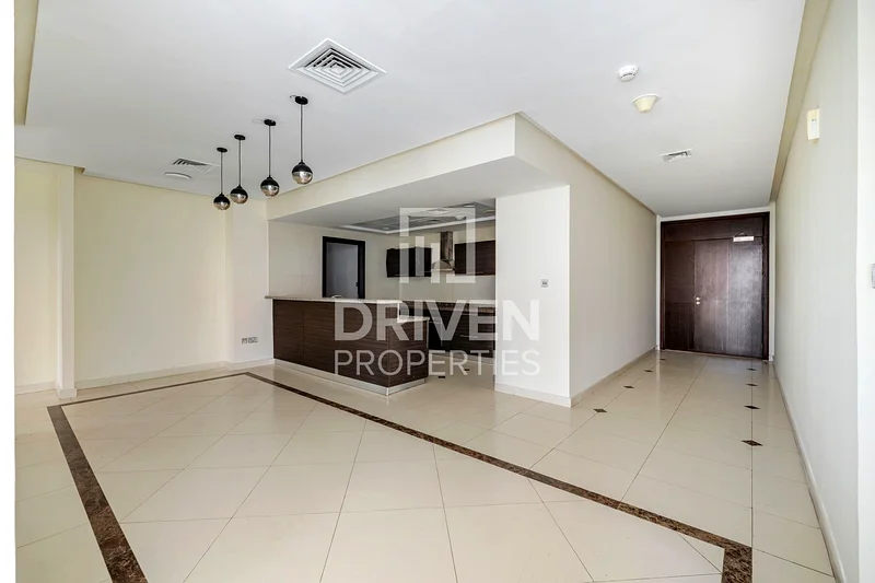 Ready to Move in | Spacious Layout | Chiller Free63775818275714114