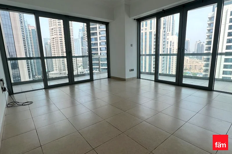 Unfurnished| Pool View| avaliable in Sep63769240524803112