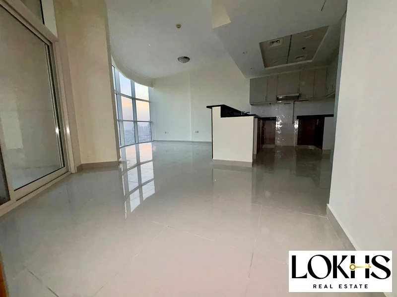 Spacious Unit I 4 Cheques  I Ready To Move In63799234302595112