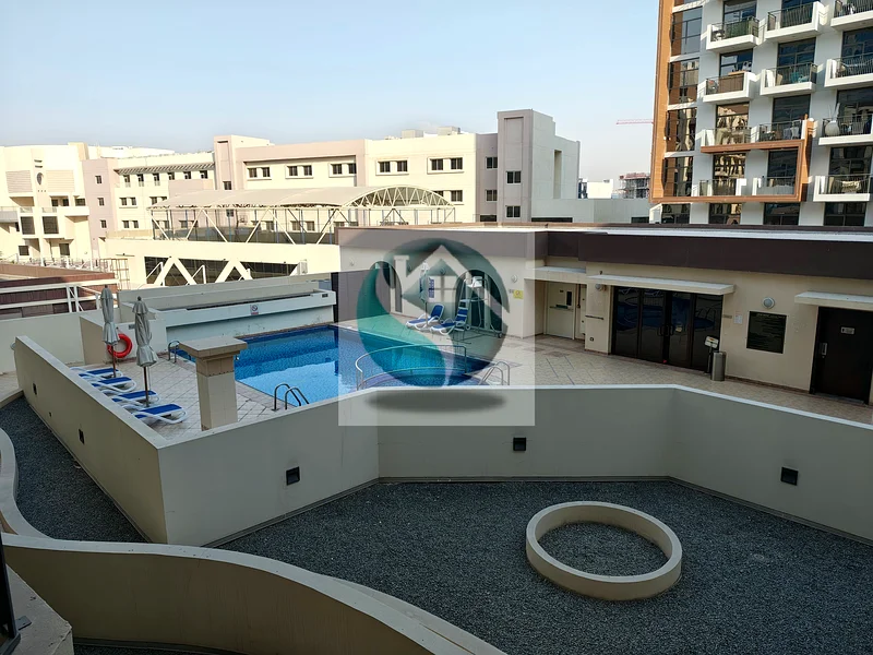 غرفة نوم واحدة مفروشة بالكامل بإطلالة على المسبح بسعر 60,00063764688279811110