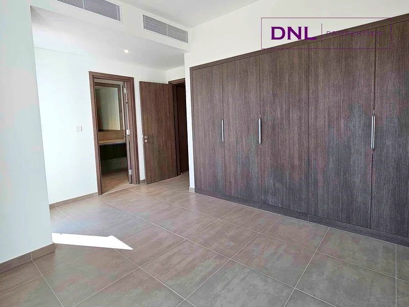 Upgraded | Premium Property | Perfect location63930282622594113