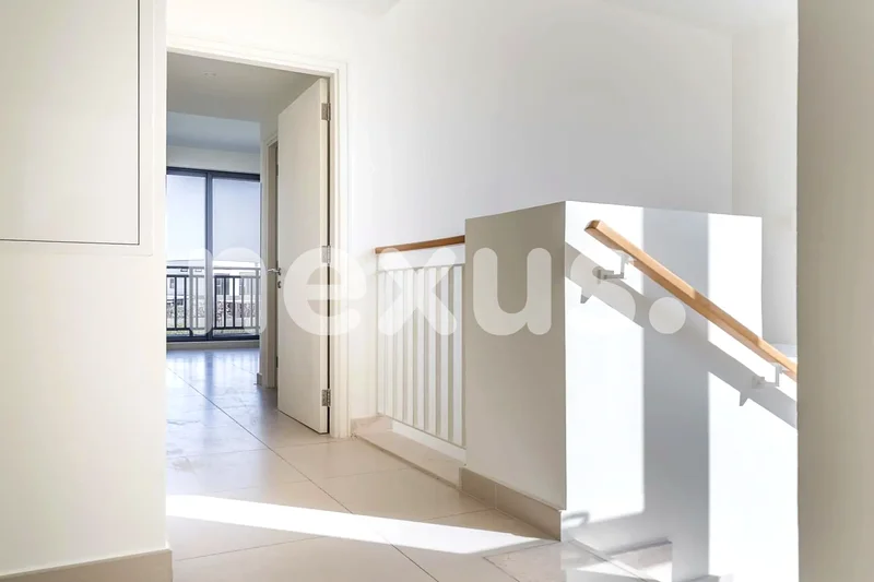 Optimal Location | Camel Track | 4 Cheques63761147938435114