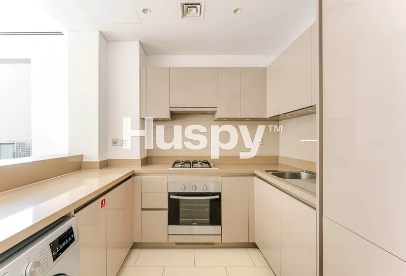 Vacant | Corner Unit | Park View64016940493441113