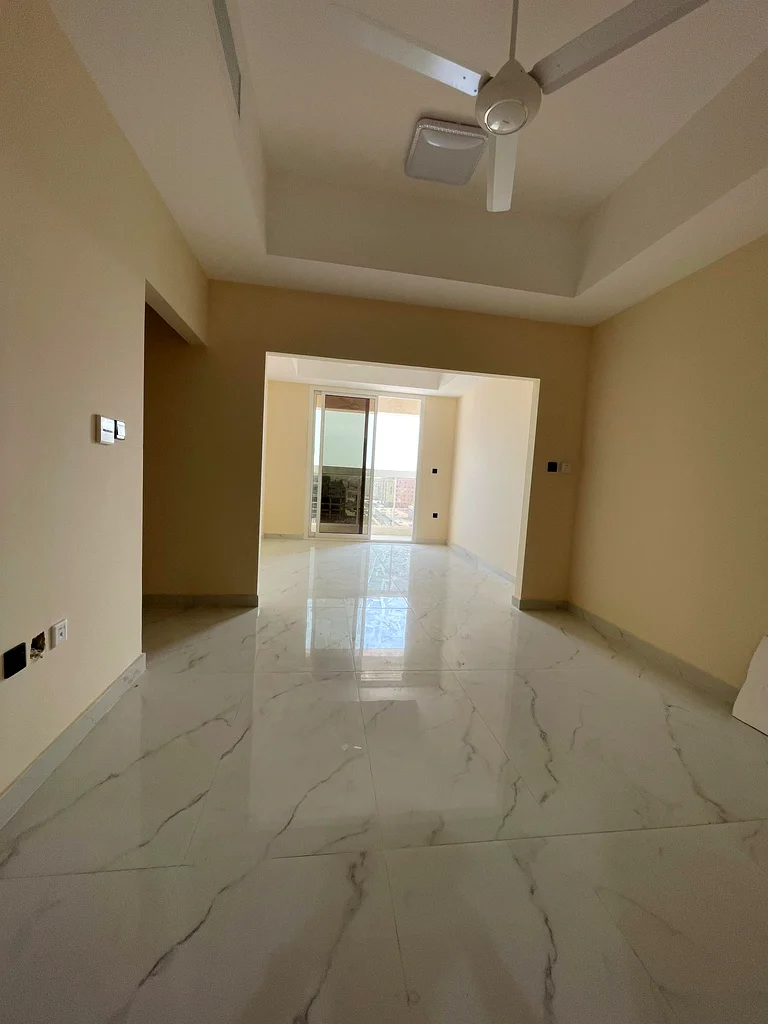 Two rooms, a hall with a hall, a balcony, and three bathrooms63714352537219110