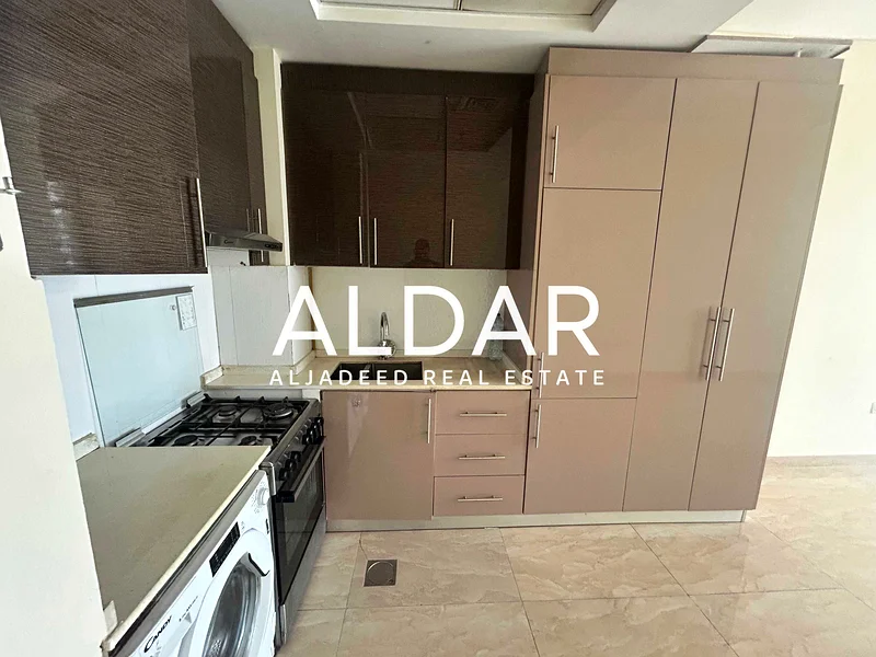 Spacious | Prime Location | Perfect for Couples63765081544449114