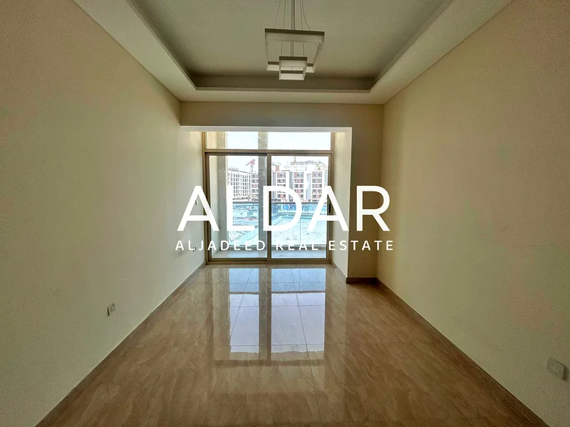 Spacious | Prime Location | Perfect for Couples63765081544449112