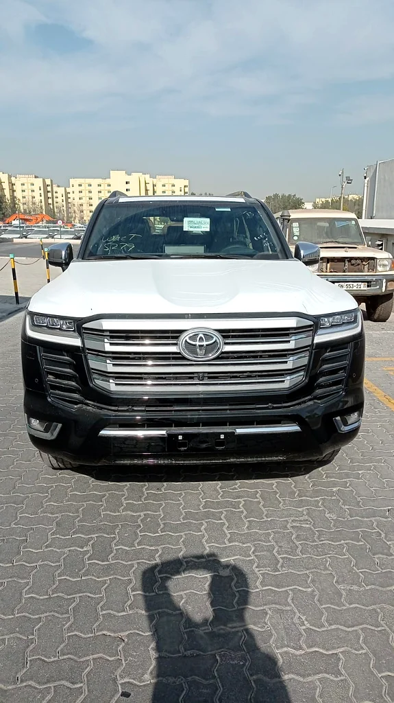 TOYOTA LAND CRUISER LC300 VXR 3.3L DIESEL AT MY2025 – BLACK63699052760578110