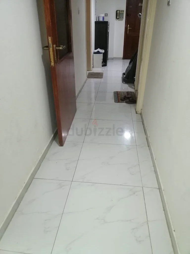غرفة نوم رئيسية مفروشة يوميًا وأسبوعيًا وشهريًا، متاحة للعائلات والسيدات والأزواج في حمدان وإلكترا بارك63817592248835112