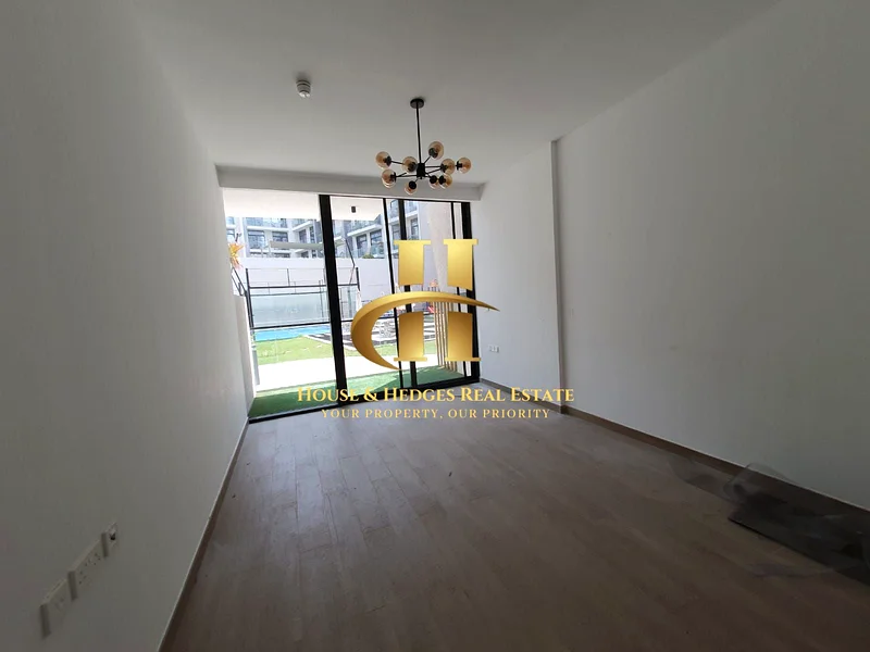 Prime Location | Ready To Move | Spacious63779080347009110