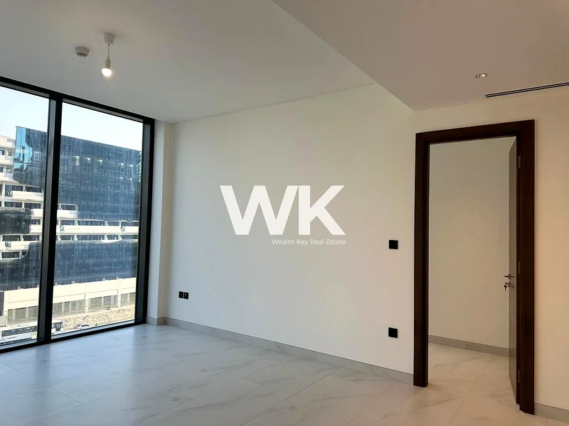 Exclusive/ Spacious/ Separate lift/ Bright63758156612739111