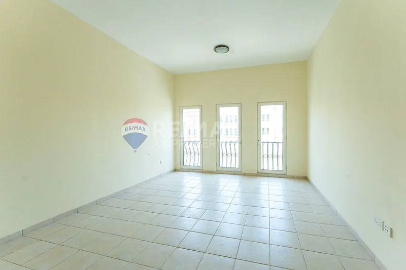 Multiple Option|Huge Size|Well Maintained|Managed63936363373313111