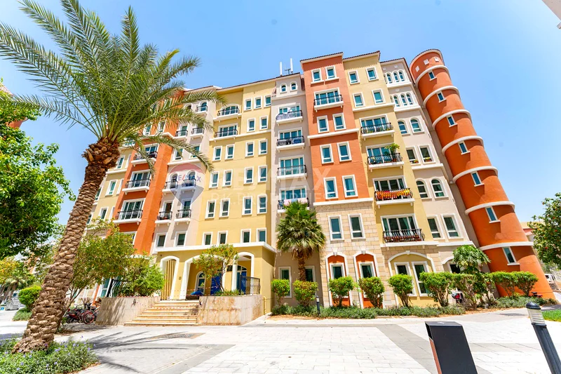 Multiple Option|Huge Size|Well Maintained|Managed63936363373313110