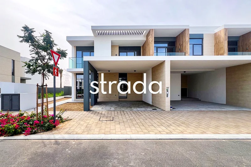 Single row | Corner | Vacant | 4 BR63930884229123112