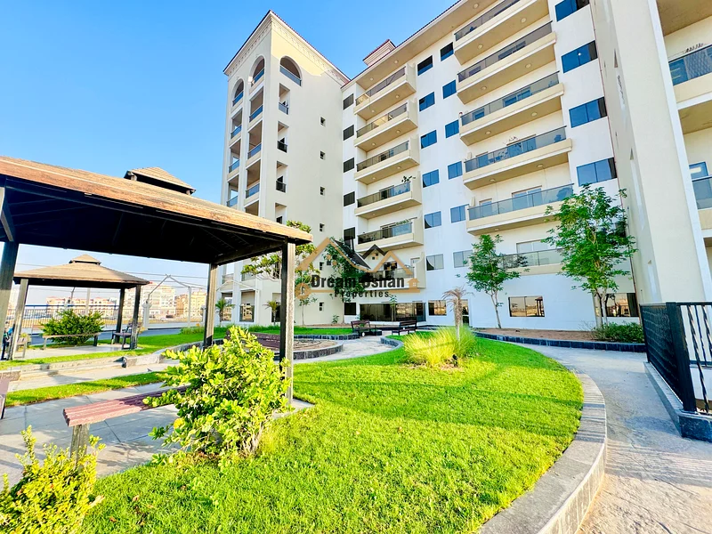 Very Flexible Payments / Ready To Move / Spacious Unit / Gym / Garden Area / Close Kitchen63742093280769111