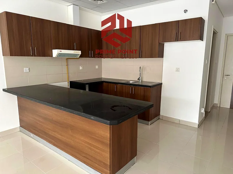 استوديو واسع/بالقرب من لولو مول ومحطة الحافلات63747539387395112